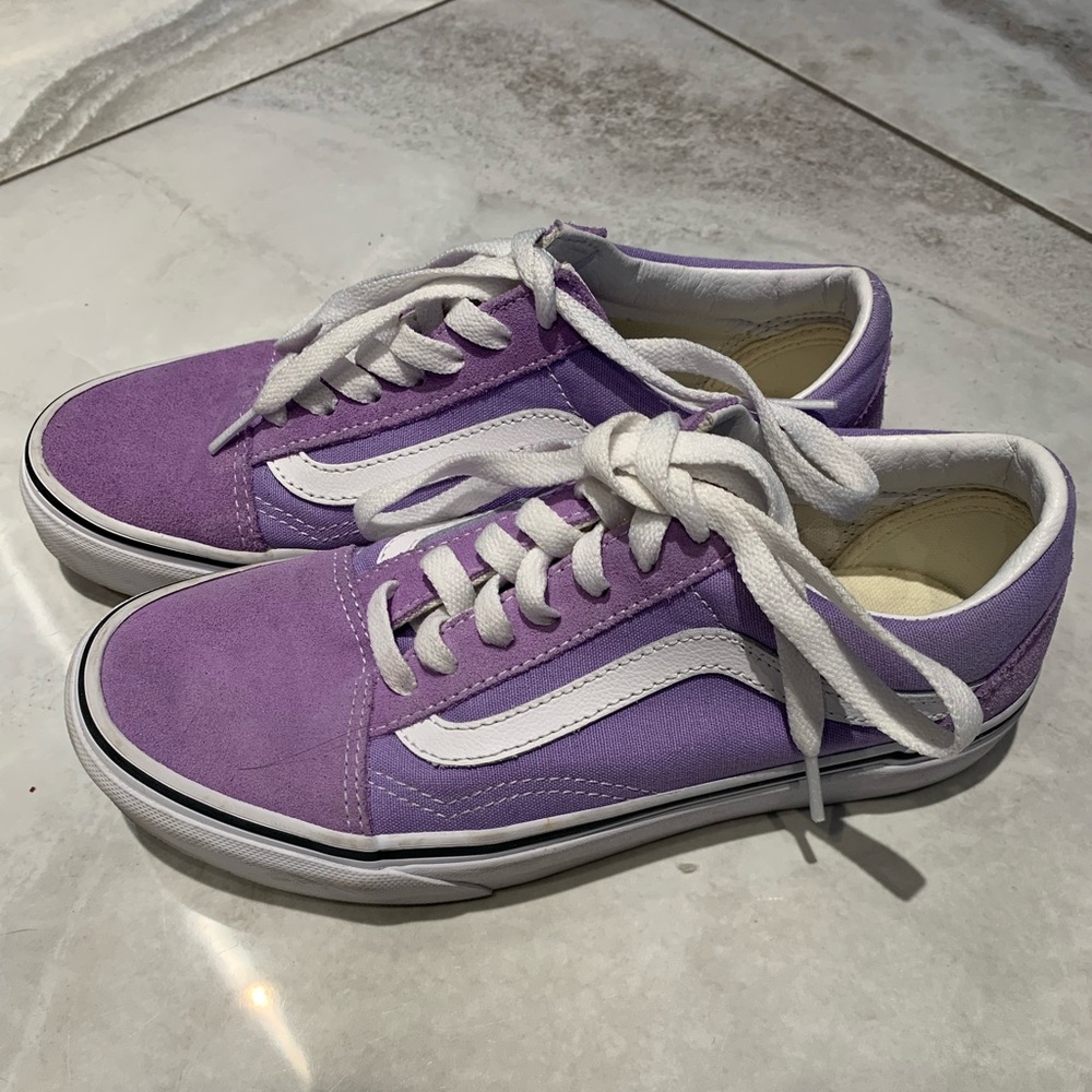 VANS Lilac Authentic Skater Shoe Sz 6.5